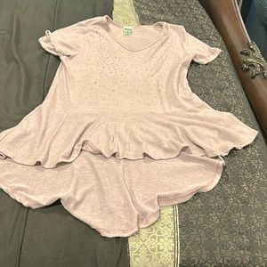 Light short sleeve sweater